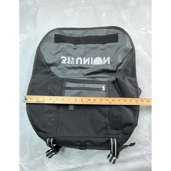 NWT Chrome Mini Metro 31st Union Messenger Bag Embroidered 21.5 L Black - Picture 9 of 12